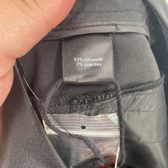 NWT Forenza Black slim ankle cropped Shiny silky pants - Picture 5 of 5